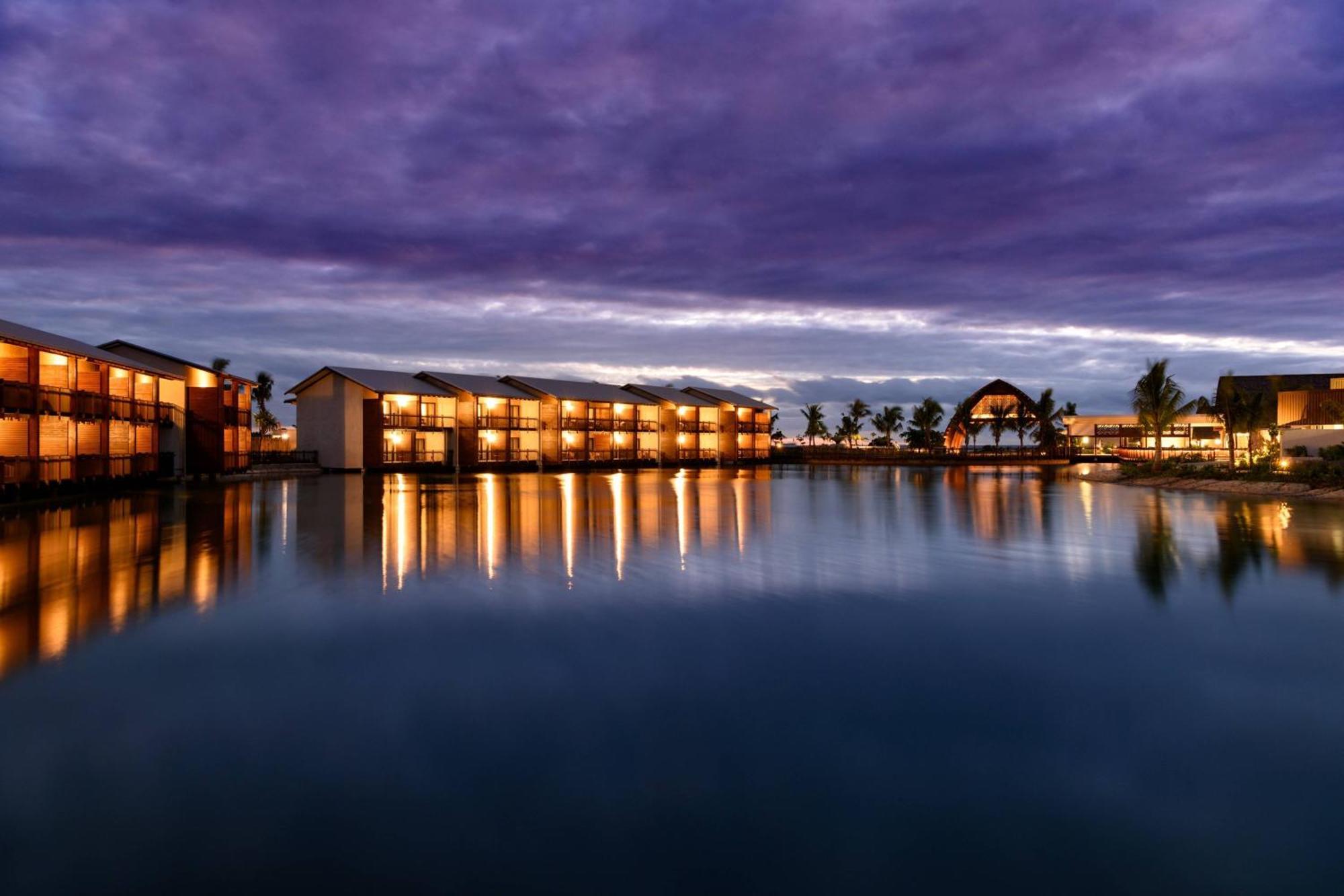 منتجع فيجي ماريوت مومي بييه Momi المظهر الخارجي الصورة The Lake at the Hotel